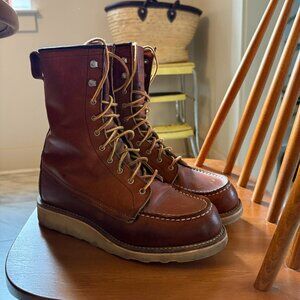 Redwing 8" Moc Toe Boot